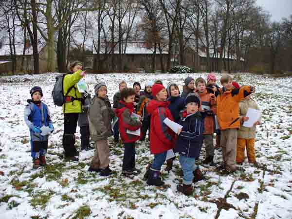 Einmal wchentlich wird der Babelsberger Park mit einer Gruppe von max. 24 Kindern fr 1,5 Stunden aufgesucht.